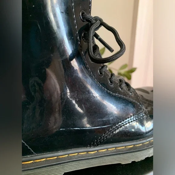 DR MARTENS JUNIOR 1460 DELANEY BLACK PATENT LEATHER LACE UP ZIP BOOTS size 5 - Picture 5 of 9
